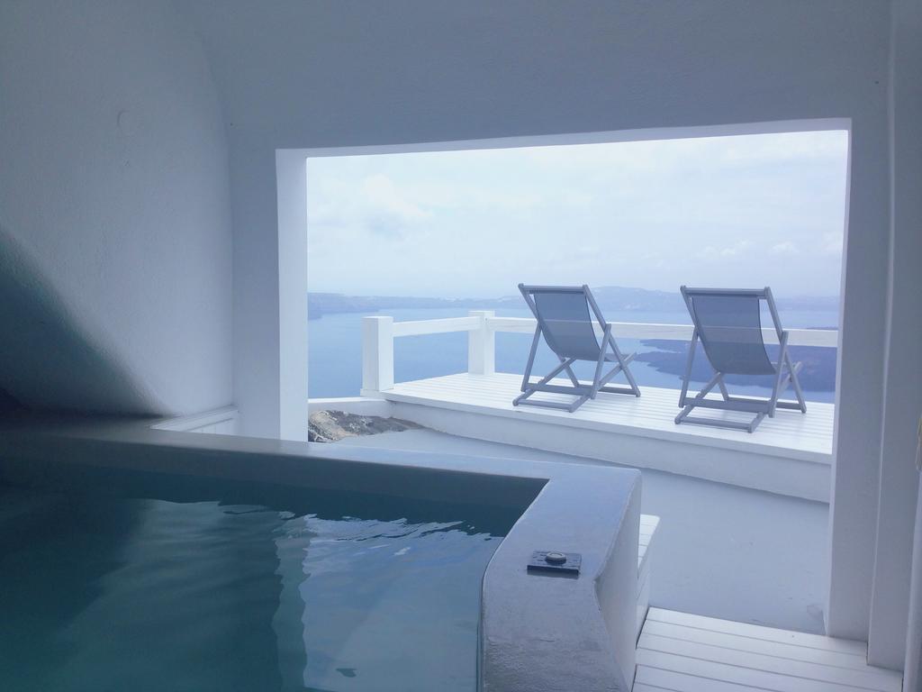 Altana Cliffside Villas Imerovigli  Habitación foto
